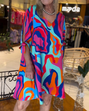 Lässiges Kleid mit Rundhalsausschnitt