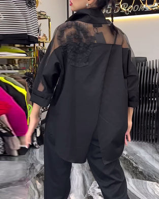 Revers-spitzen-patchwork-bluse mit blumenmuster