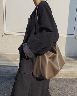 Tasche mit Reißverschlüssen Umhängetasche