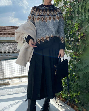 Pullover mit kontrastierendem geometrischem Muster