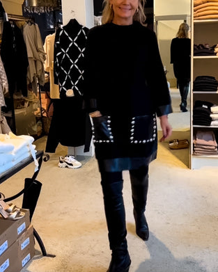 Freizeitkleid mit Rundhalsausschnitt und Taschen