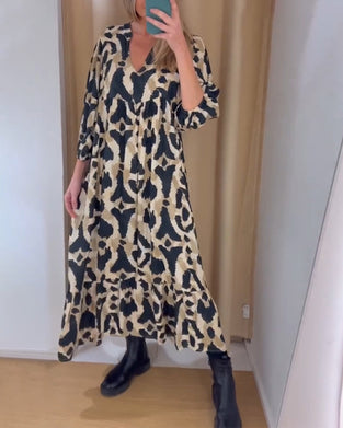 Lässiges langes Kleid mit V-Ausschnitt und Print