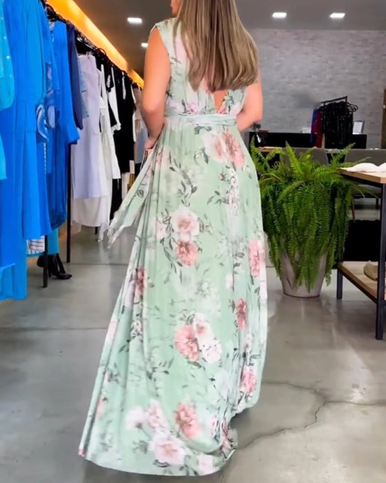 Elegantes, ärmelloses Kleid mit Blumendruck und V-Ausschnitt