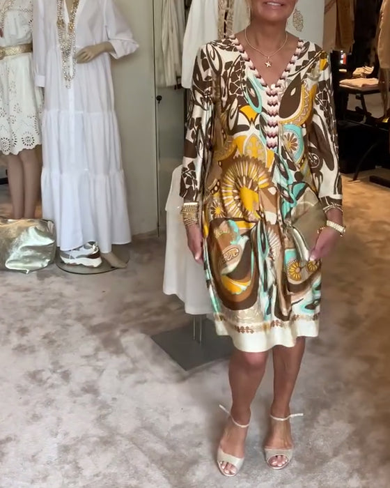 Lässiges Kleid mit V-Ausschnitt und Retro-Print