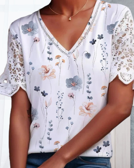 Bluse mit Lace-Patch und Druck