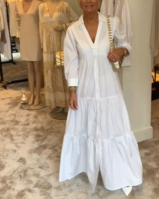 Kleid mit Knöpfen und Revers