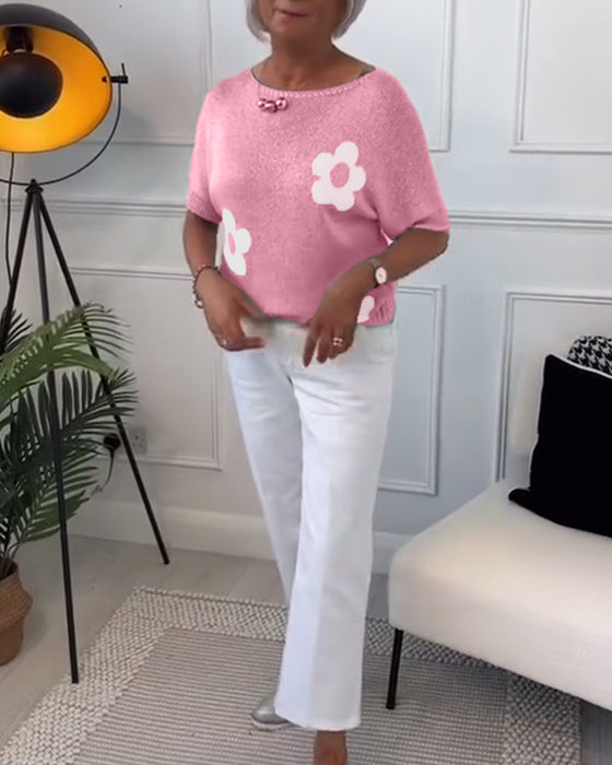 Schmaler pullover mit rundhalsausschnitt und blumenmuster