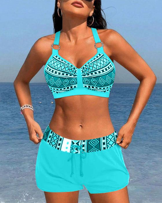 Bikinis mit hoher Taille und geometrischem Muster