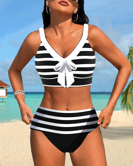 Bikinis mit hoher Taille und Streifendruck