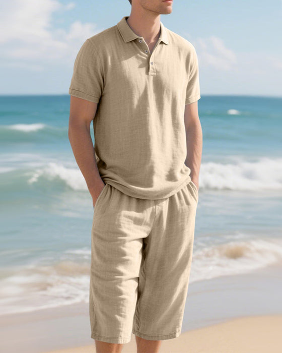 Lässiges Herren-Set Aus Poloshirt Und Verkürzten Hosen