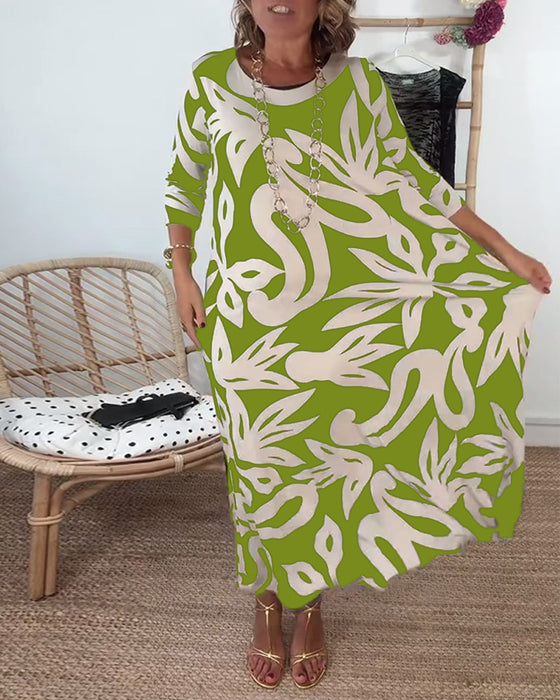 Kleid Mit Rundhalsausschnitt Und Langen Ärmeln Mit Druck