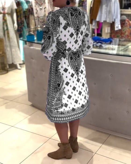 Elegantes Midikleid mit V-Ausschnitt