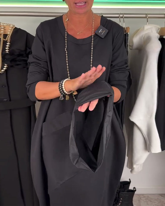Einfarbiges freizeitkleid mit rundhalsausschnitt