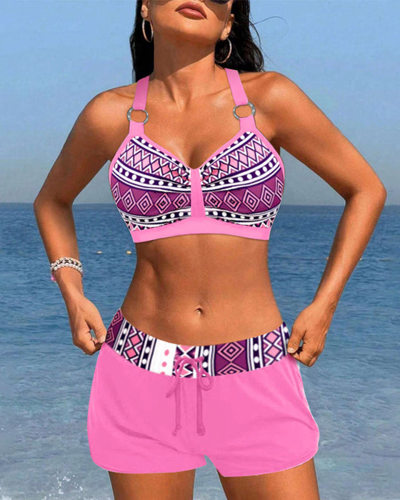 Bikinis mit hoher Taille und geometrischem Muster