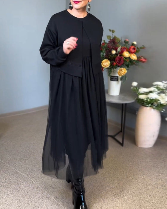 Elegantes Kleid mit unregelmäßigen Maschennähten in Volltonfarbe