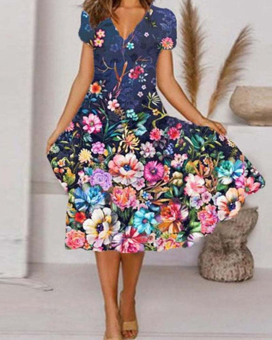 Kurzärmeliges Kleid Mit V-Ausschnitt Und Blumenmuster