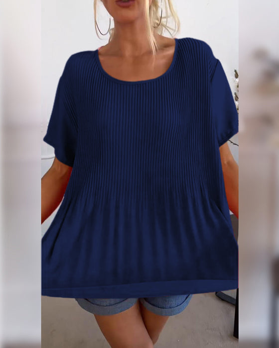 Einfarbige, plissierte bluse mit rundhalsausschnitt