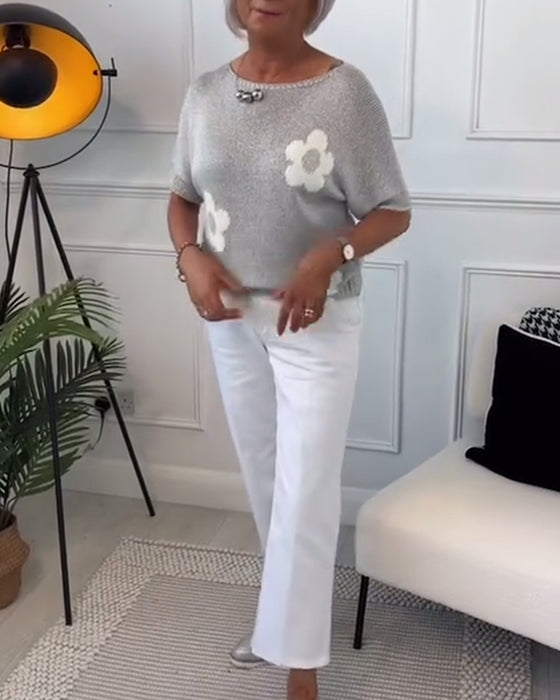 Schmaler pullover mit rundhalsausschnitt und blumenmuster