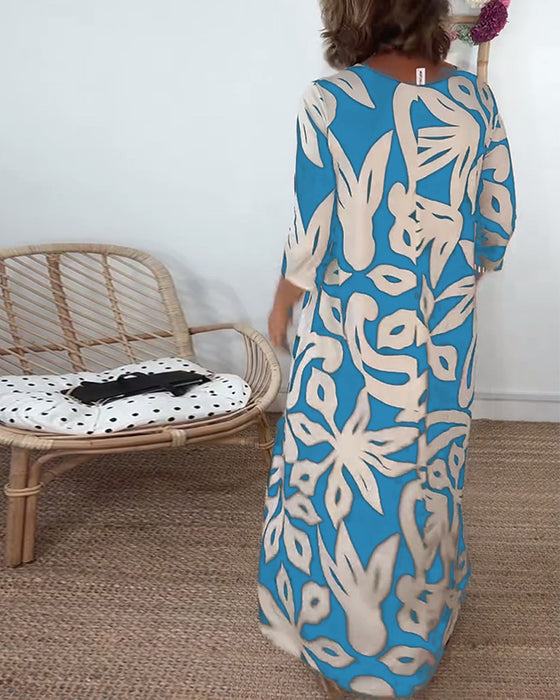 Kleid Mit Rundhalsausschnitt Und Langen Ärmeln Mit Druck