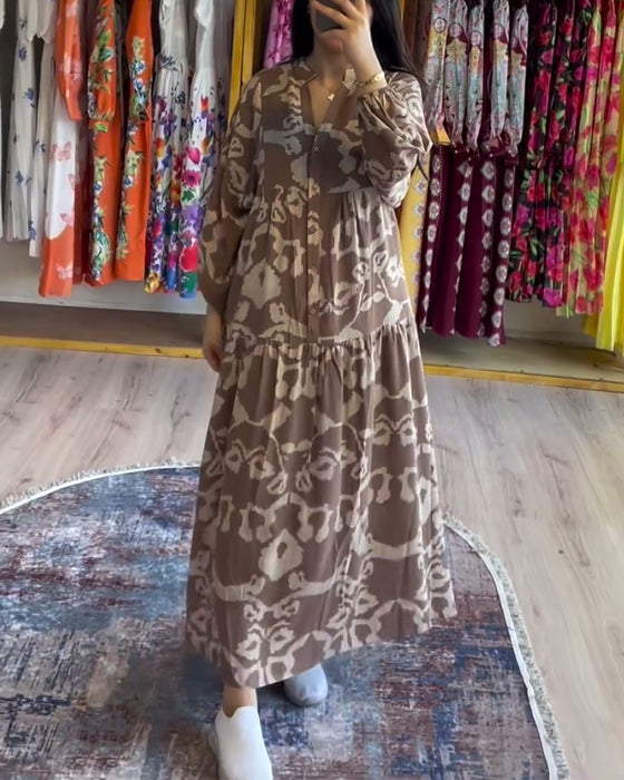 Bedrucktes, lockeres Kleid mit Knopfleiste