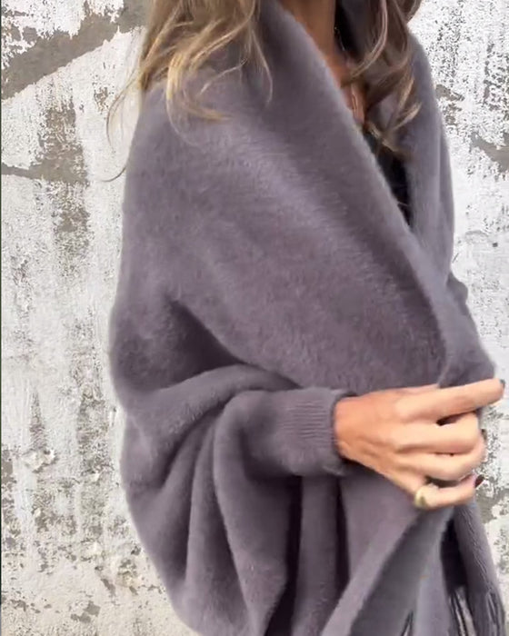 Lässiger, einfarbiger cardigan mit fransen