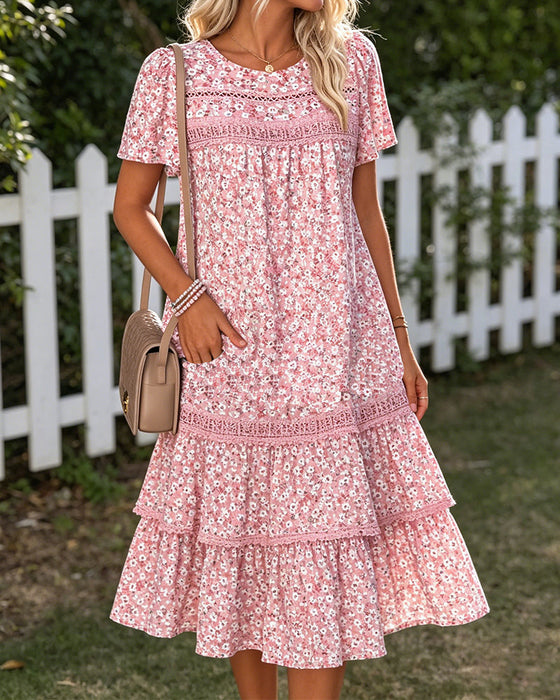 Kleid Rundhals Blumig Gestuft