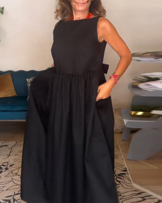 Rückenfreies Kleid Mit Schleife