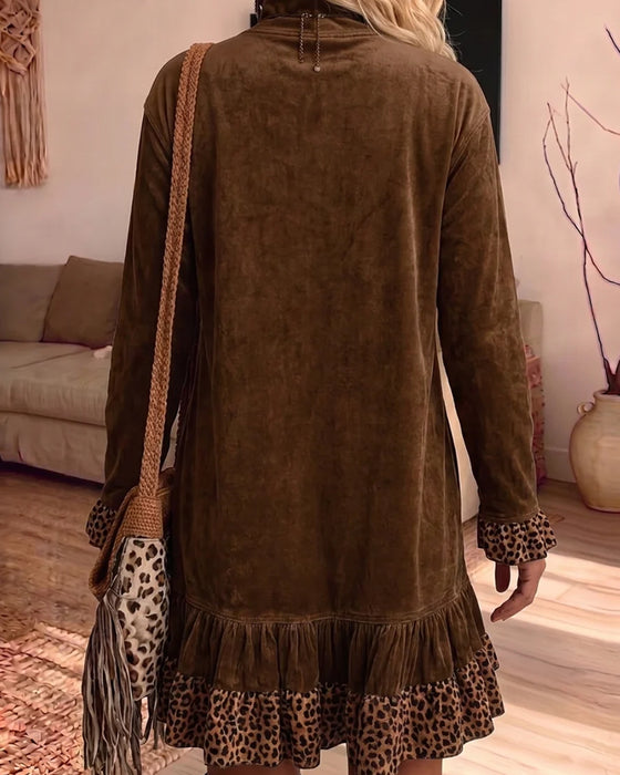 Kleid Mock-Kragen Tasche Leopard Rüsche