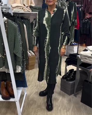 Bedrucktes Button-Down-Hemdkleid mit Stehkragen