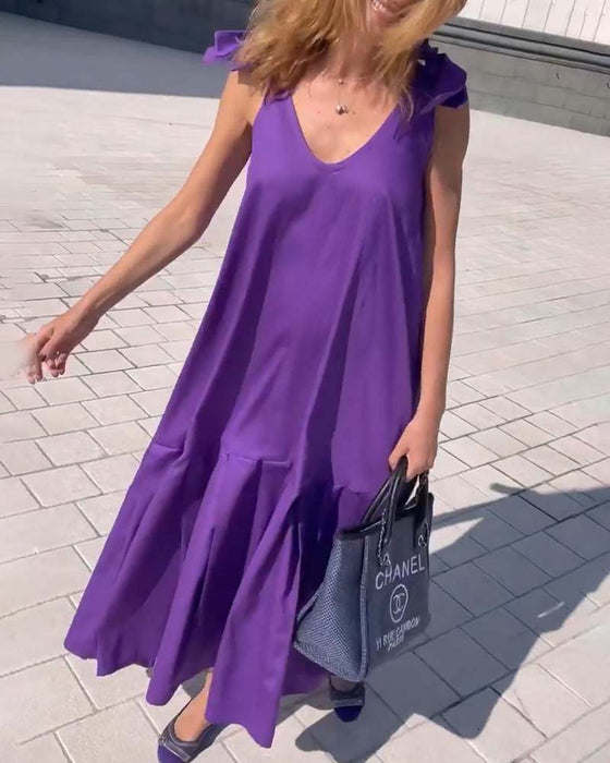 Einfarbiges freizeitkleid mit trägern
