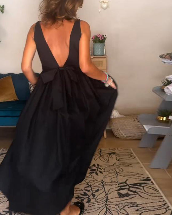 Rückenfreies Kleid Mit Schleife