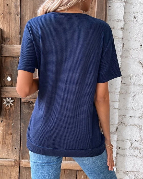 T-Shirt mit V-Ausschnitt gestrickt
