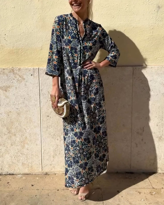 Kleid mit Retro-Modedruck