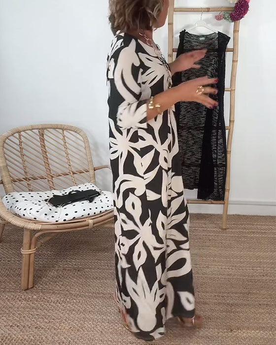 Kleid Mit Rundhalsausschnitt Und Langen Ärmeln Mit Druck