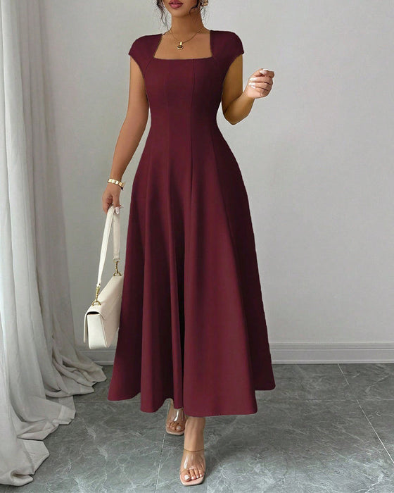 Kleid Quadratischer Ausschnitt Kurzarm