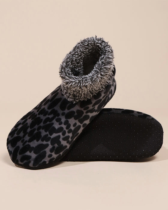 Winterliche Plüsch-Bodensocken mit Leopardenmuster
