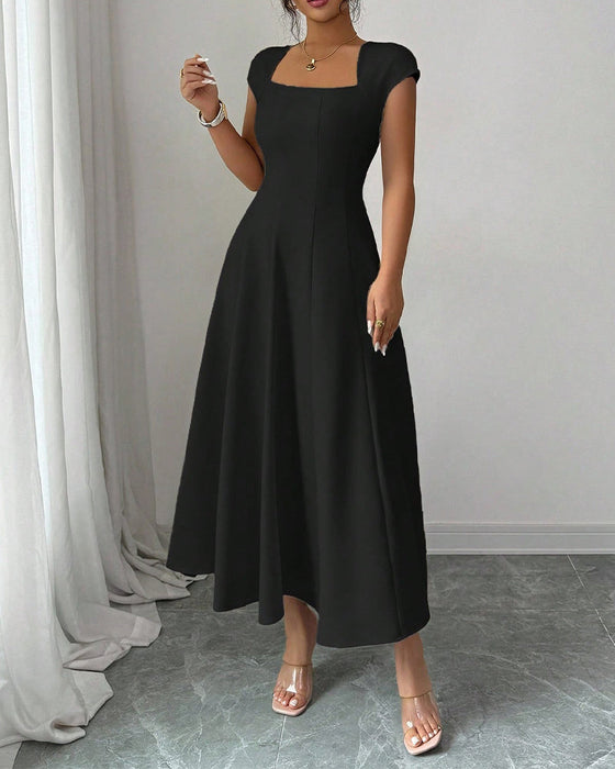 Kleid Quadratischer Ausschnitt Kurzarm