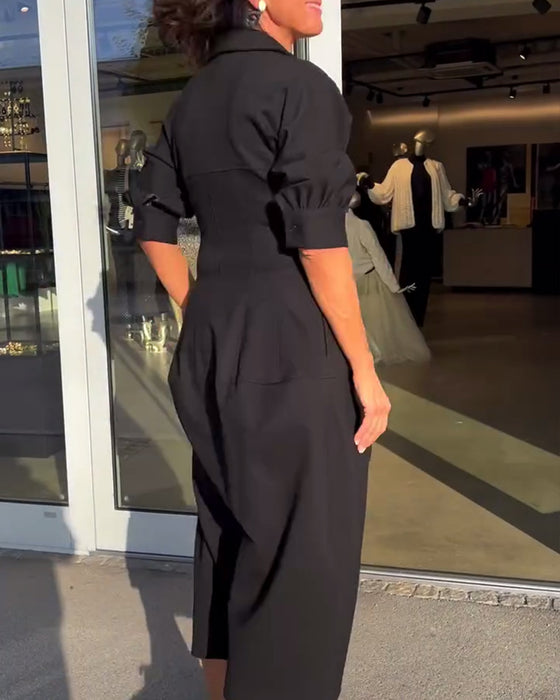 Einfarbiges freizeitkleid mit revers