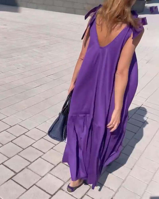Einfarbiges freizeitkleid mit trägern