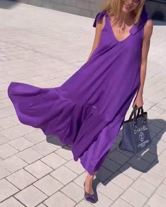 Einfarbiges freizeitkleid mit trägern