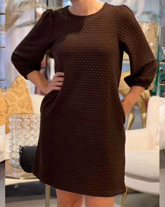 Elegantes einfarbiges Kleid