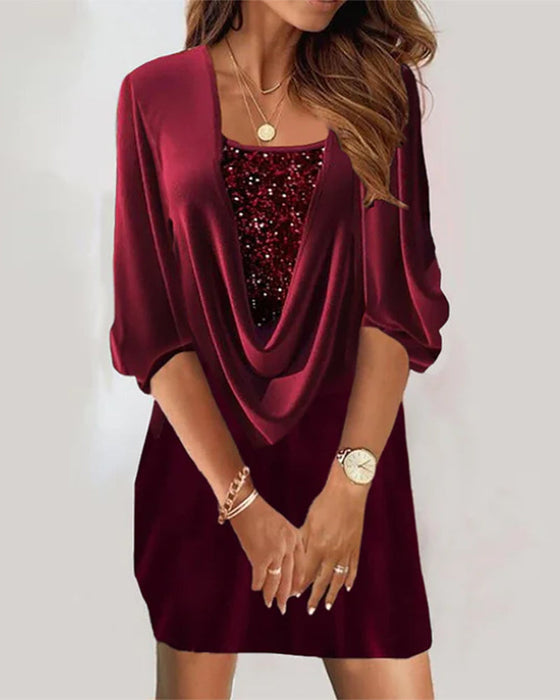 Einfarbiges Samtkleid mit Pailletten
