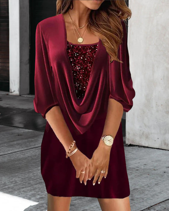 Einfarbiges Samtkleid mit Pailletten