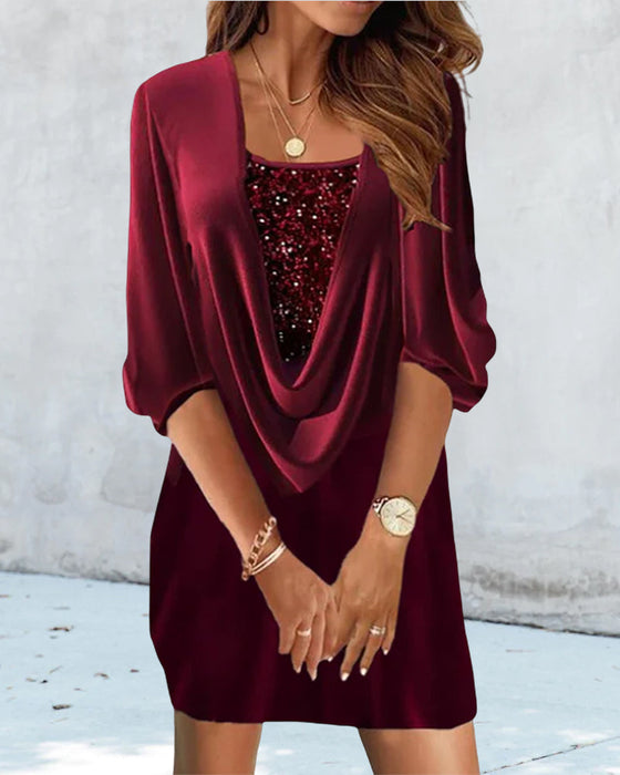Einfarbiges Samtkleid mit Pailletten