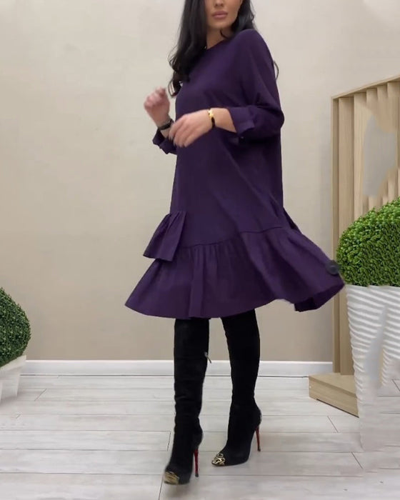 Kleid mit Rüschen bis zur Knielänge
