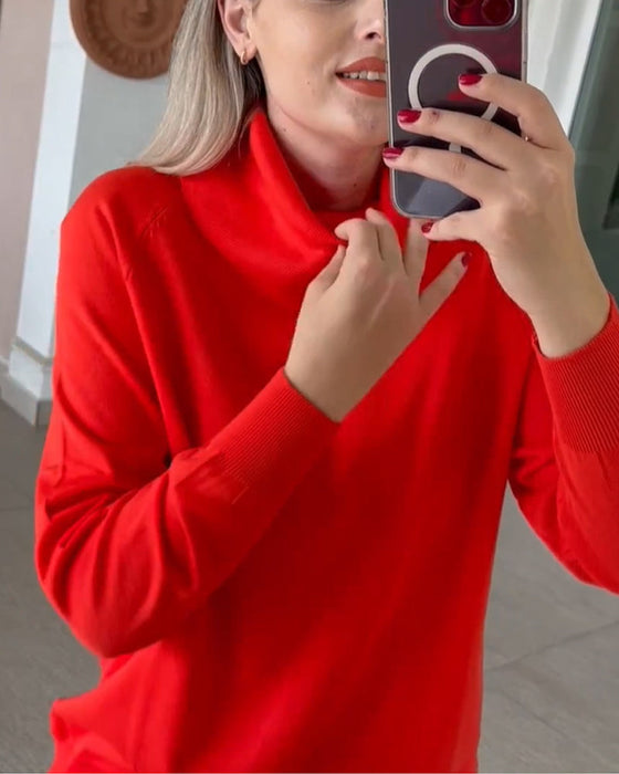 Einfarbiger Pullover mit Rollkragen