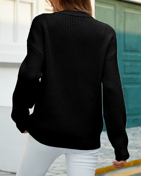 Einfarbiger Pullover mit Rundhalsausschnitt und Knöpfen
