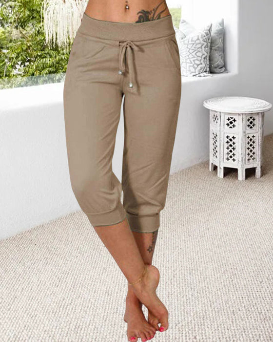 Einfarbige, verkürzte Lounge-Hose mit Taschen