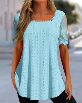 Bluse mit hohlen Stickereien und kurzen Ärmeln