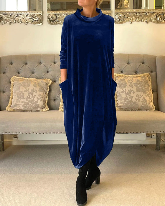 Kleid mit Taschen und Stehkragen